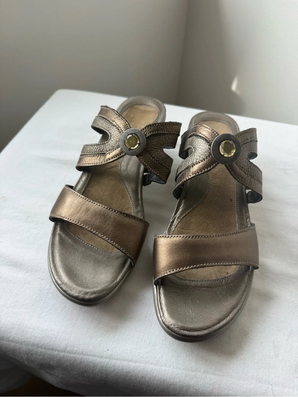 Naot Metallic Bronze Leather Comfort Sandals Size 39 USA 8.5-9